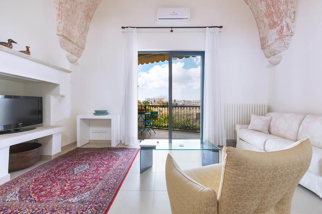 Dependance Le Tajate By Barbarhouse Villa Casarano Exterior photo